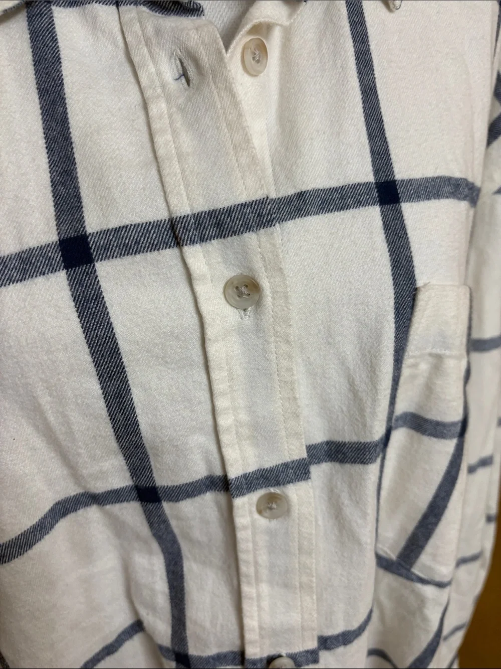 NWT Universal Thread Off White And Navy Blue Oversized Fit Button Down Shirt XXL